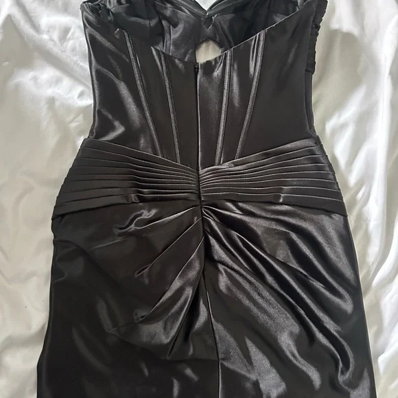 Sherri Hill Black Strapless Mini Dress - Picture 3 of 4